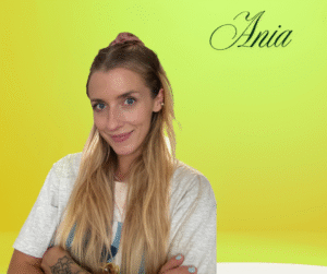 White and Orange Photographic Consultancy Portfolio & Resume Website (Post na Facebooka)-9